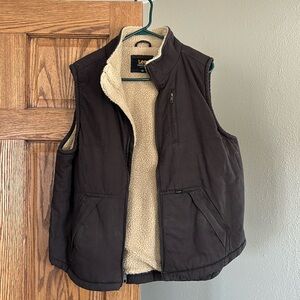Men’s Lee vest